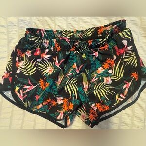 Old Navy Black Floral Women's Athletic Shorts